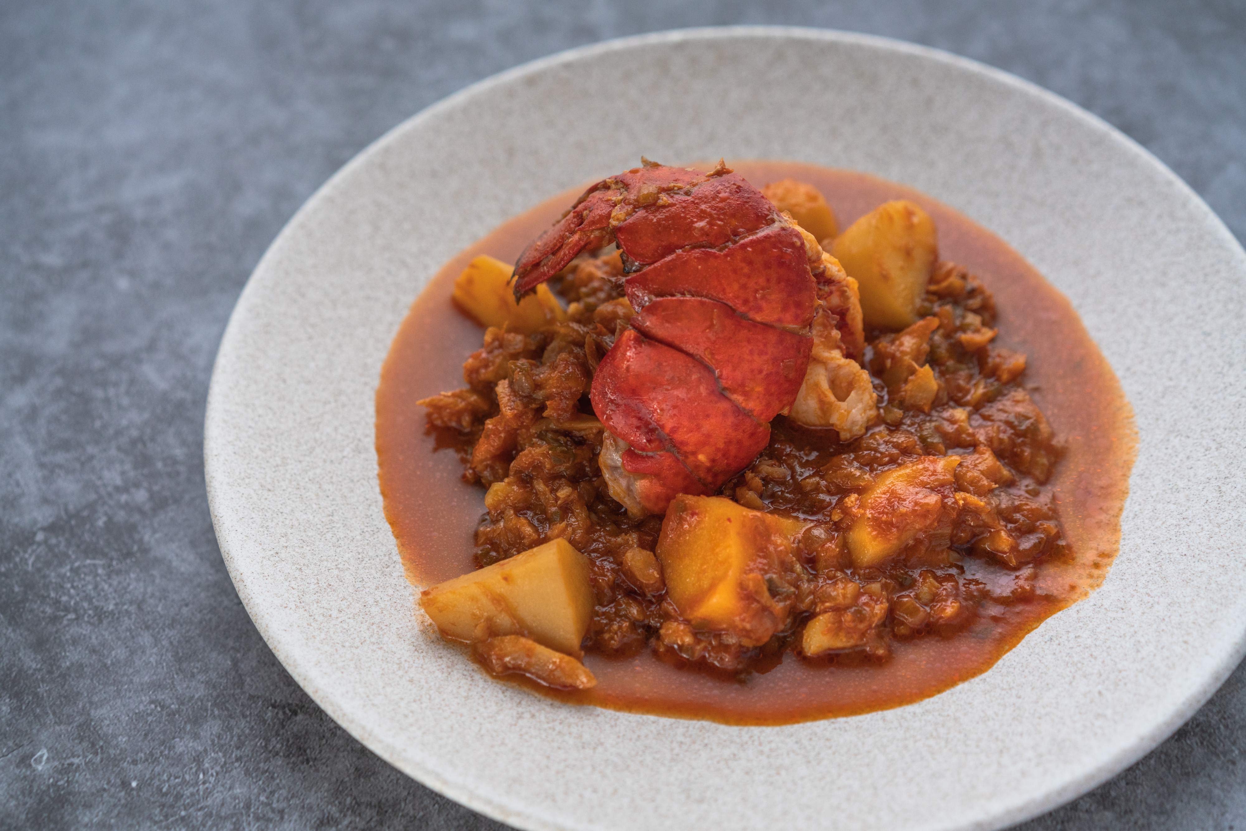 アホアリエロとは？スペイン各地で愛される塩鱈とニンニクの煮込み料理