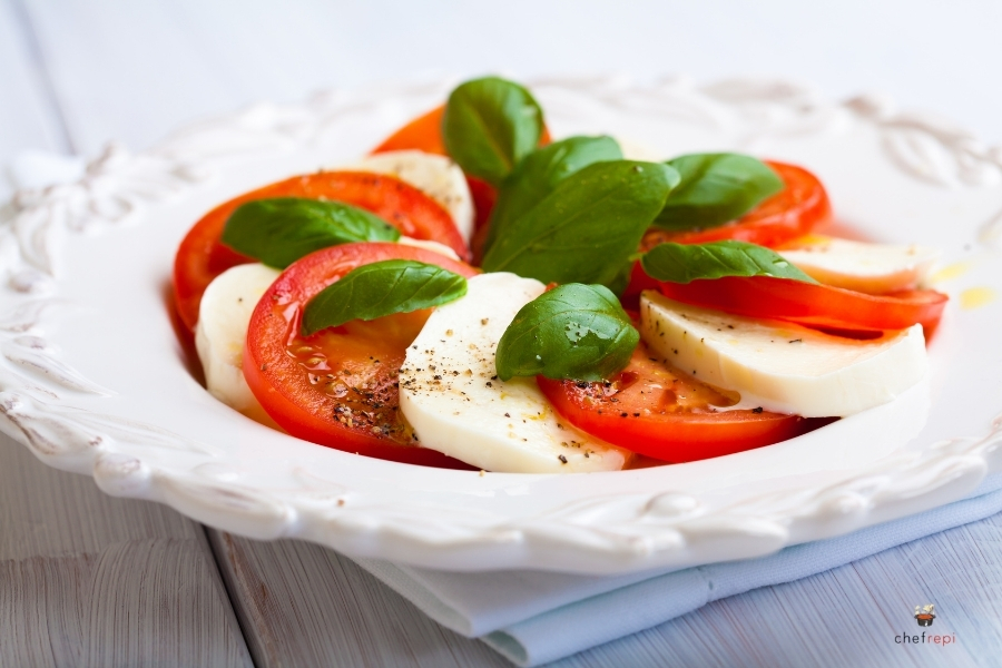 カプレーゼの魅力を徹底解説：イタリア国旗を彩る定番サラダの世界