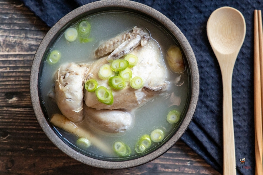 タッカンマリとは？韓国の豪快な丸鶏鍋の魅力と歴史を徹底解説