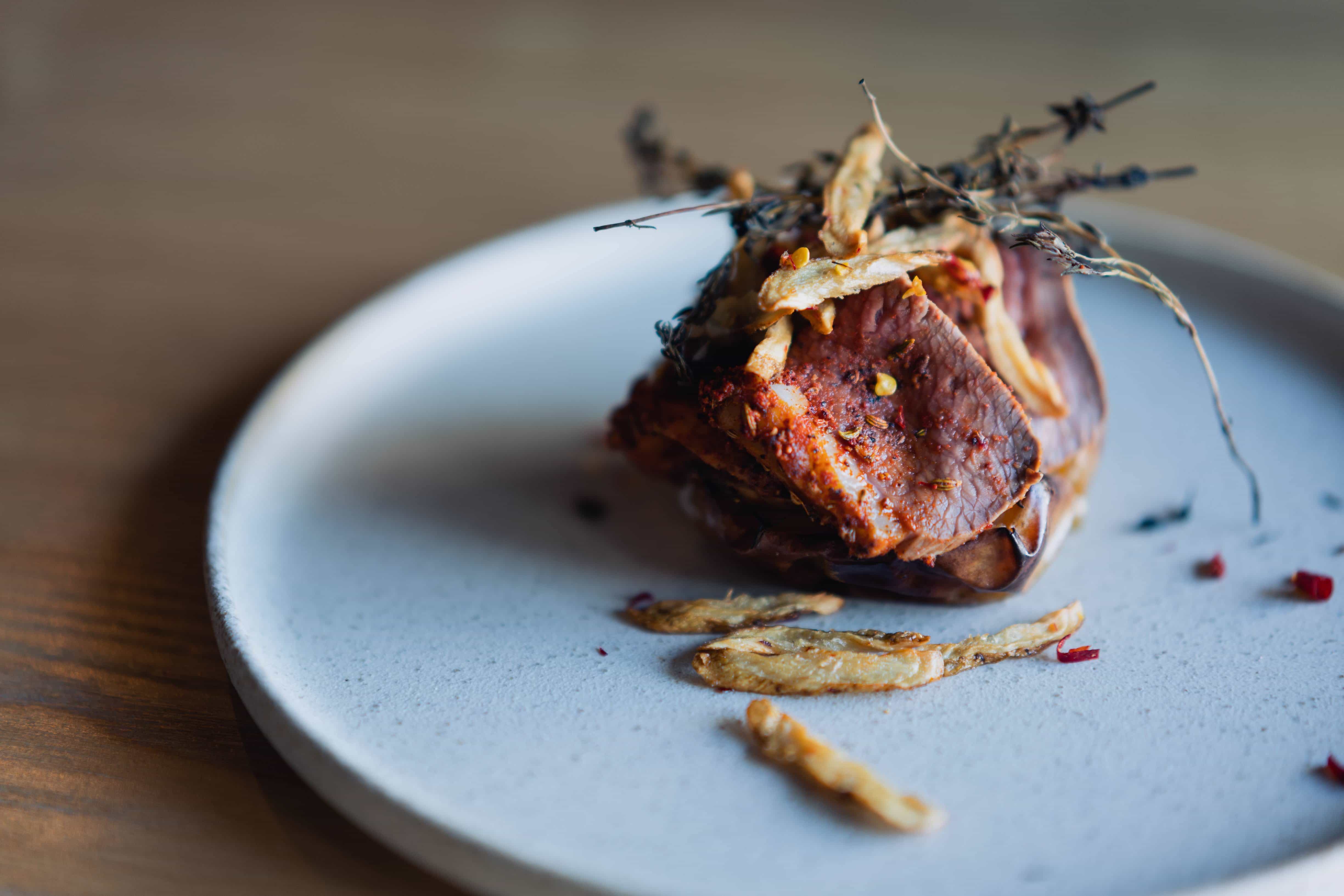 鴨のエギュイエットとは？フランス料理の隠れた逸品を徹底解説