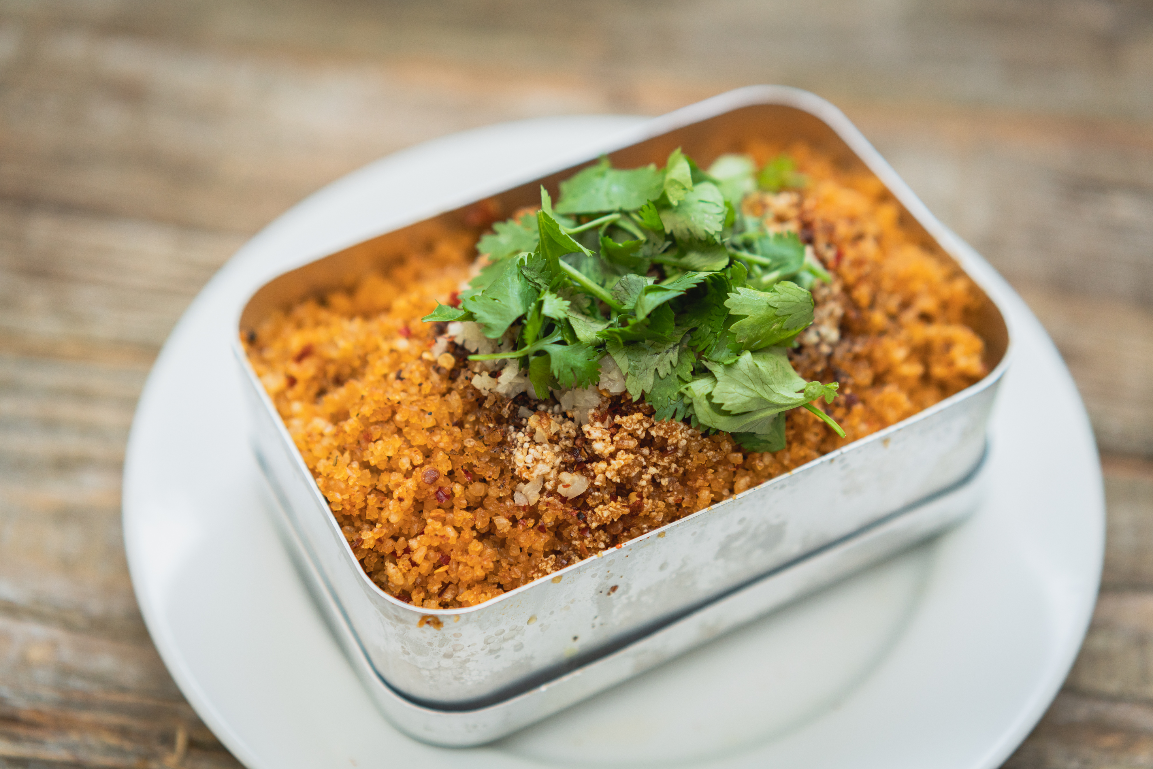 粉蒸肉（フェンヂョンロウ）とは？中国全土で愛される米粉蒸し料理の世界