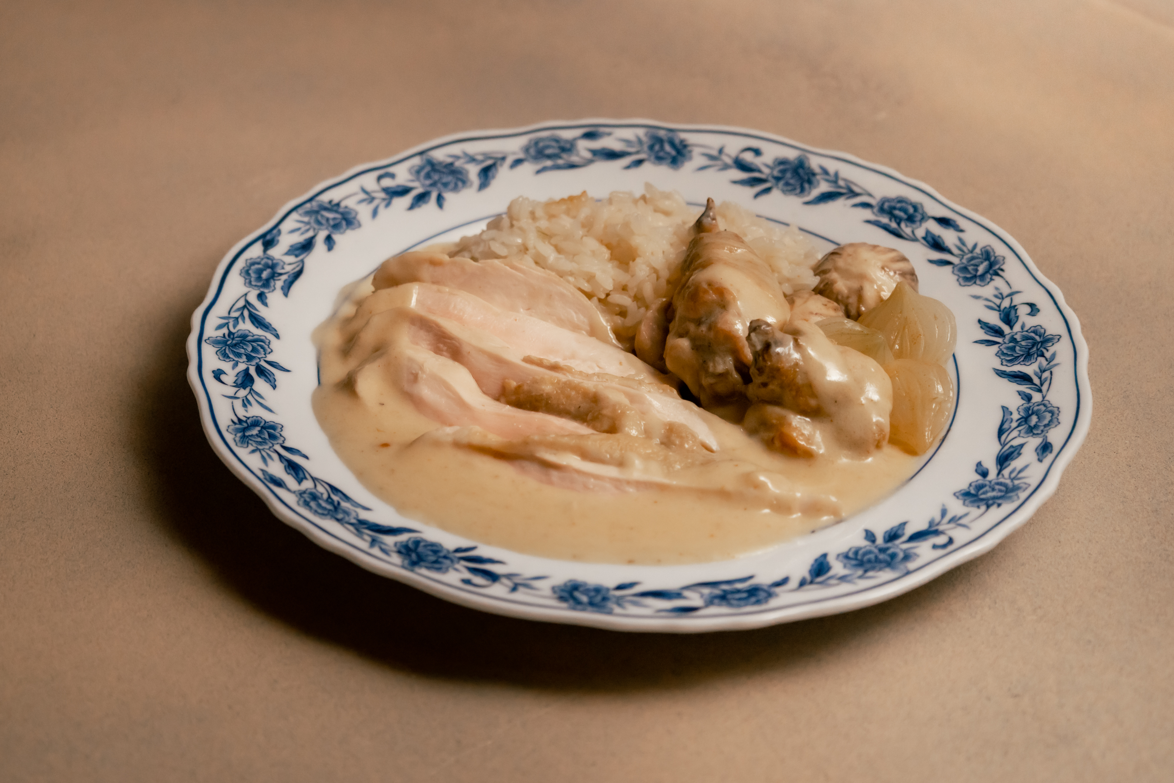 フリカッセとは？フランス家庭料理の魅力と歴史を徹底解説