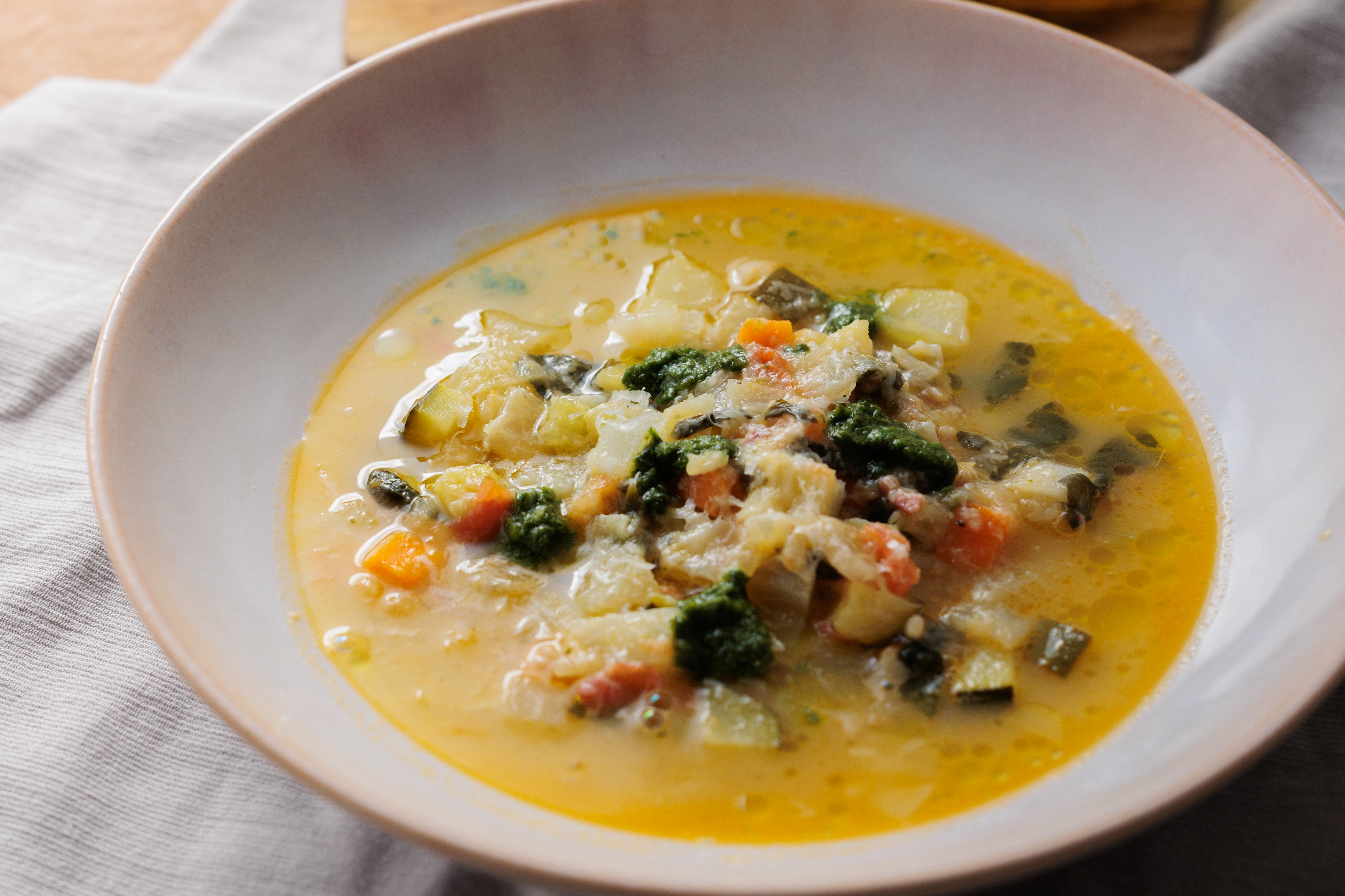 ミネストローネ徹底解説！歴史からアレンジまで、その魅力に迫る