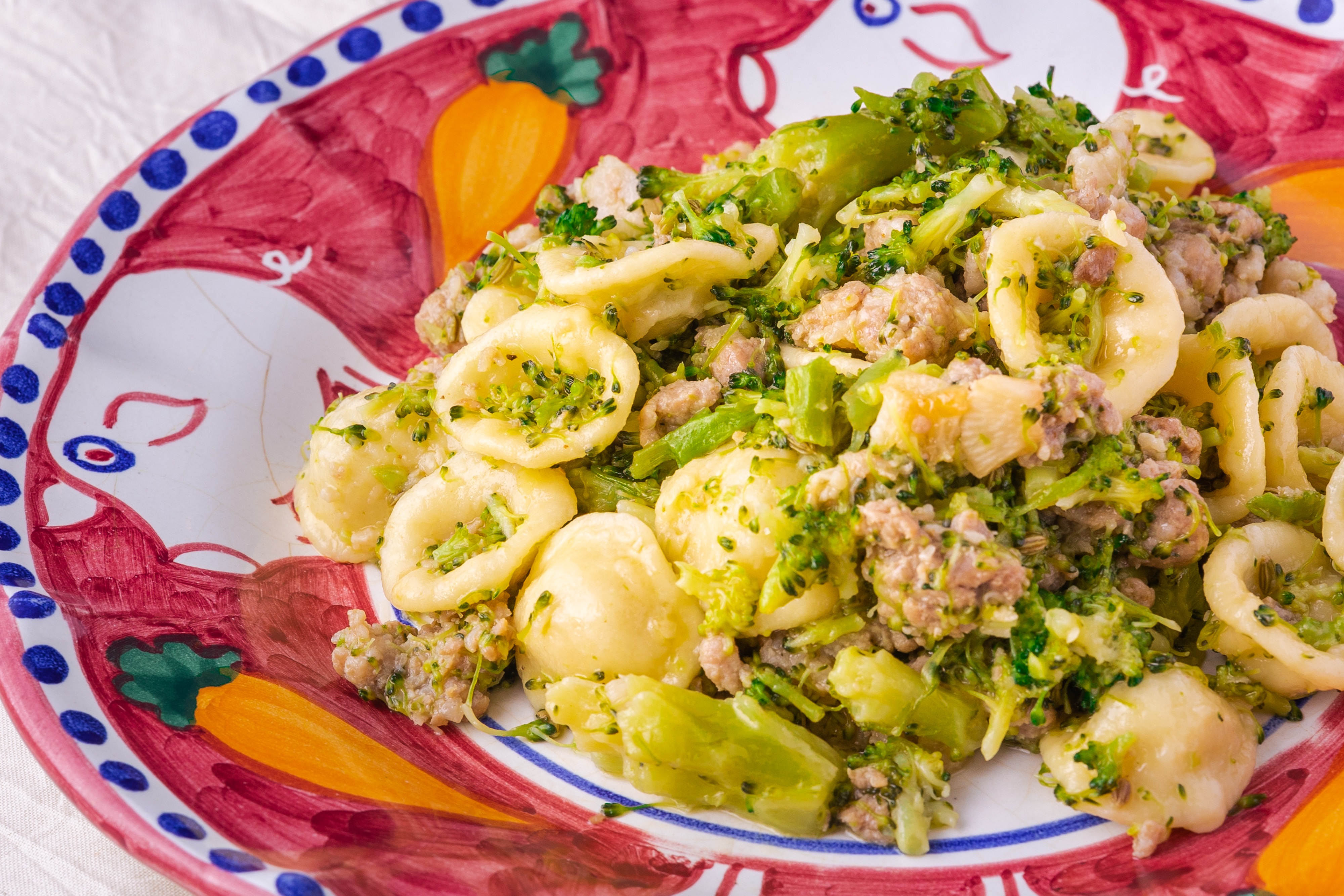 オレキエッテとは？耳型パスタの魅力と歴史を徹底解説