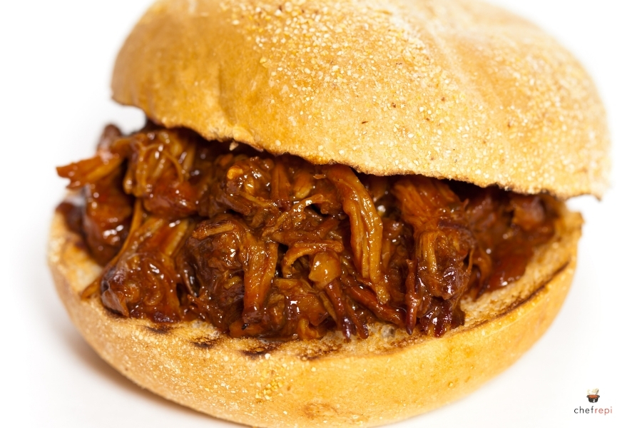 プルドポークとは？アメリカ南部の伝統BBQ料理の魅力と特徴