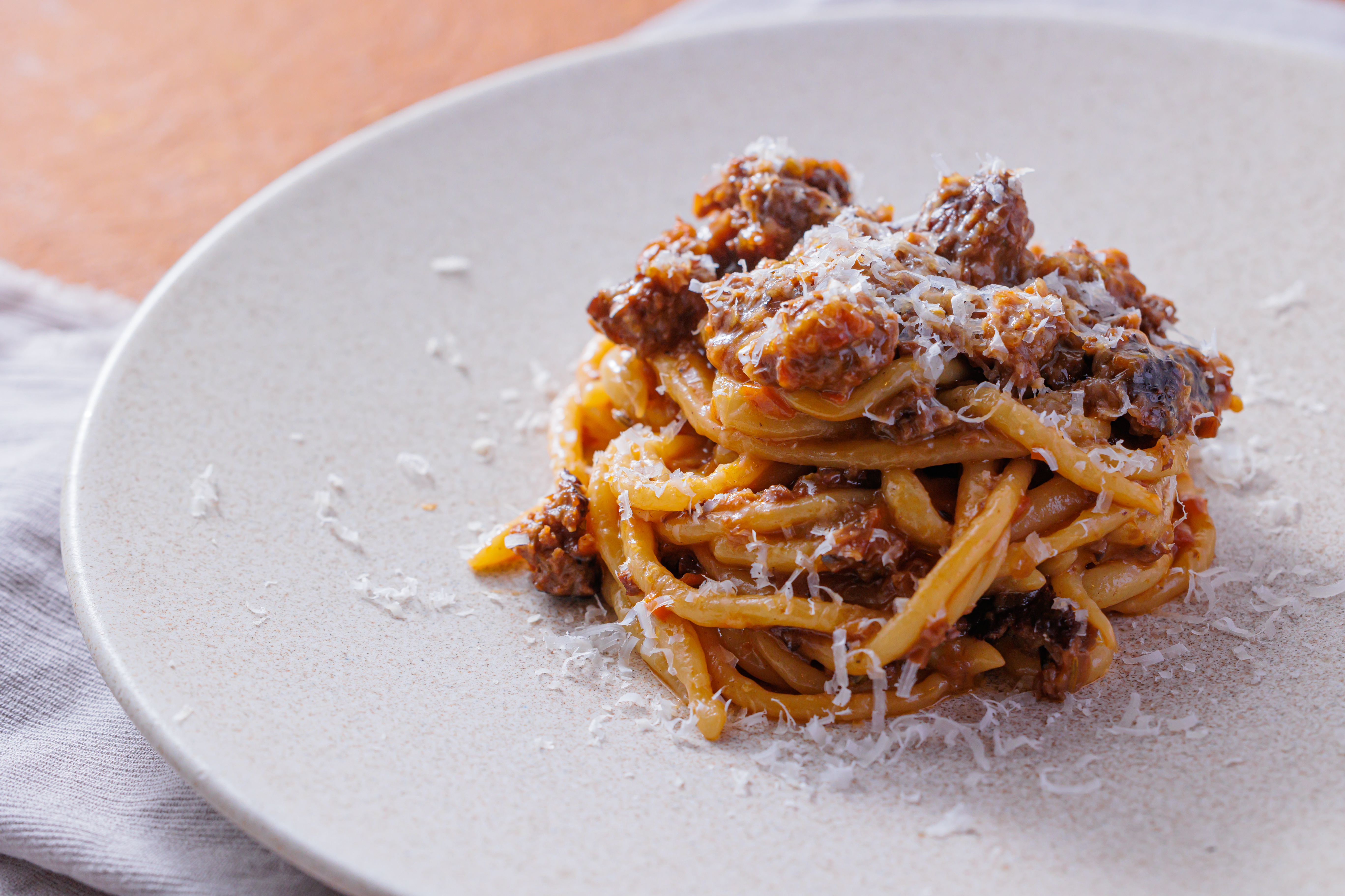 ラグーとは？イタリア伝統、煮込み料理の奥深い世界を徹底解説