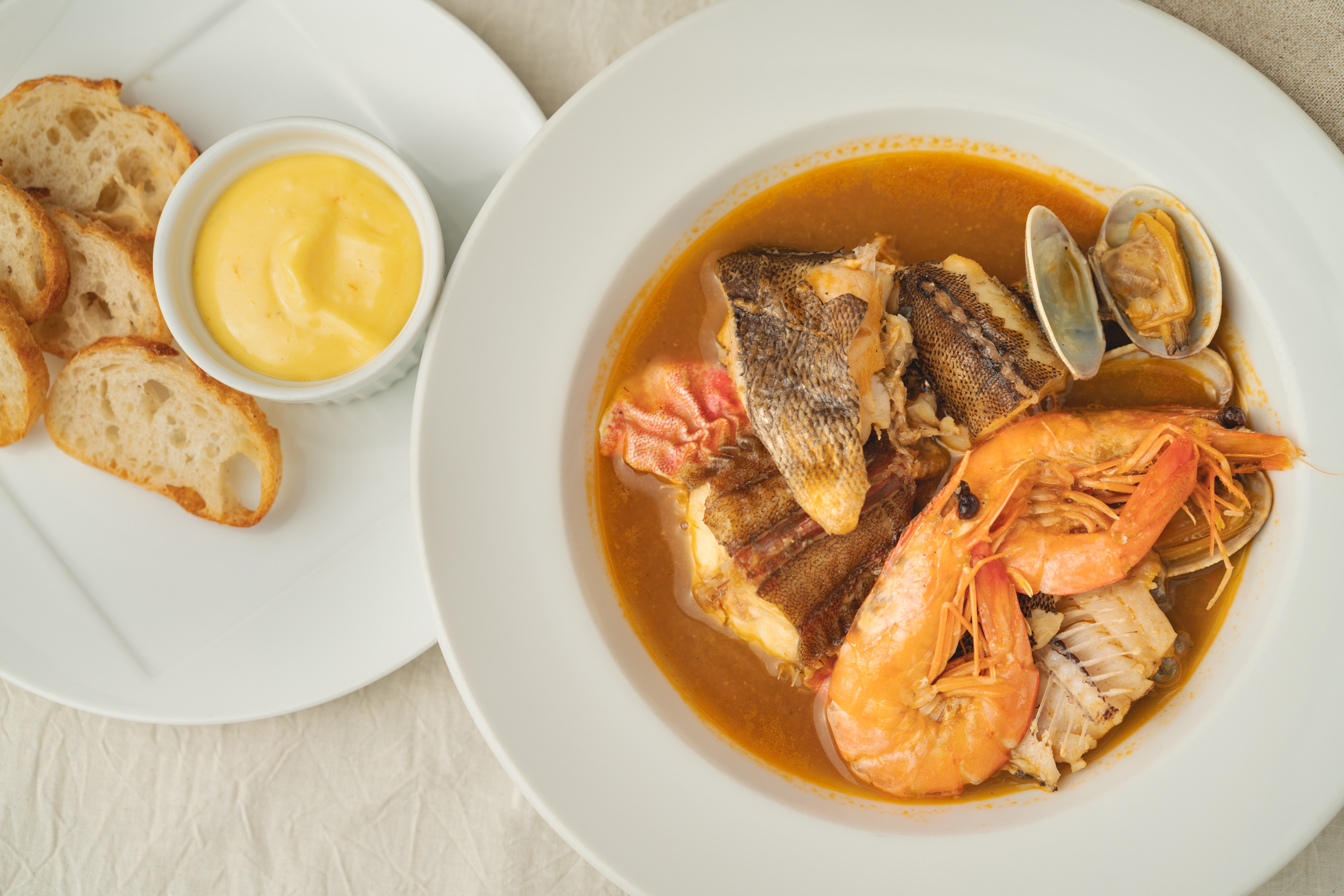 ルイユとは？ブイヤベースを彩る南仏プロヴァンスの伝統ソース