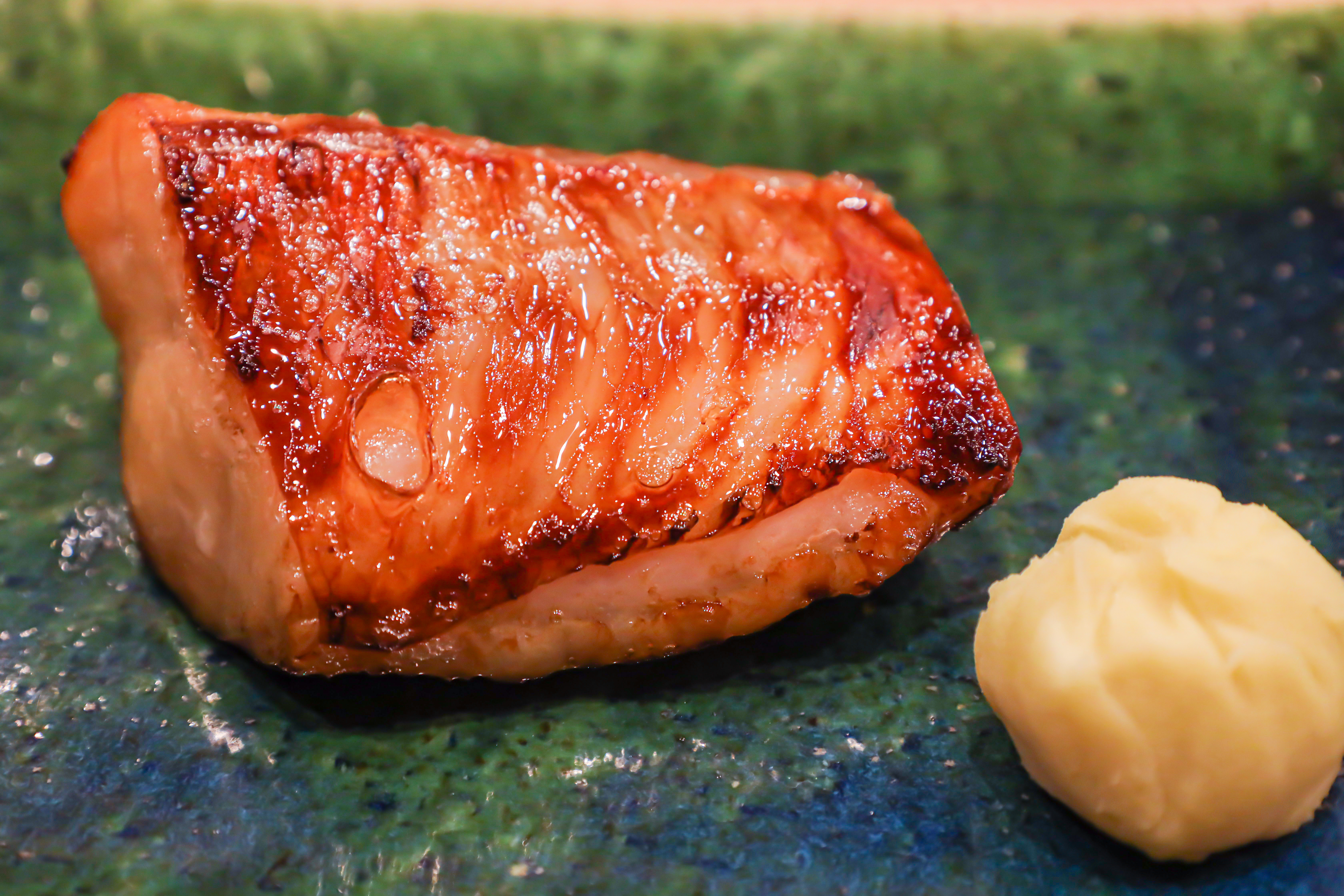 西京焼きとは？京都が育んだ白味噌漬けの奥深い世界