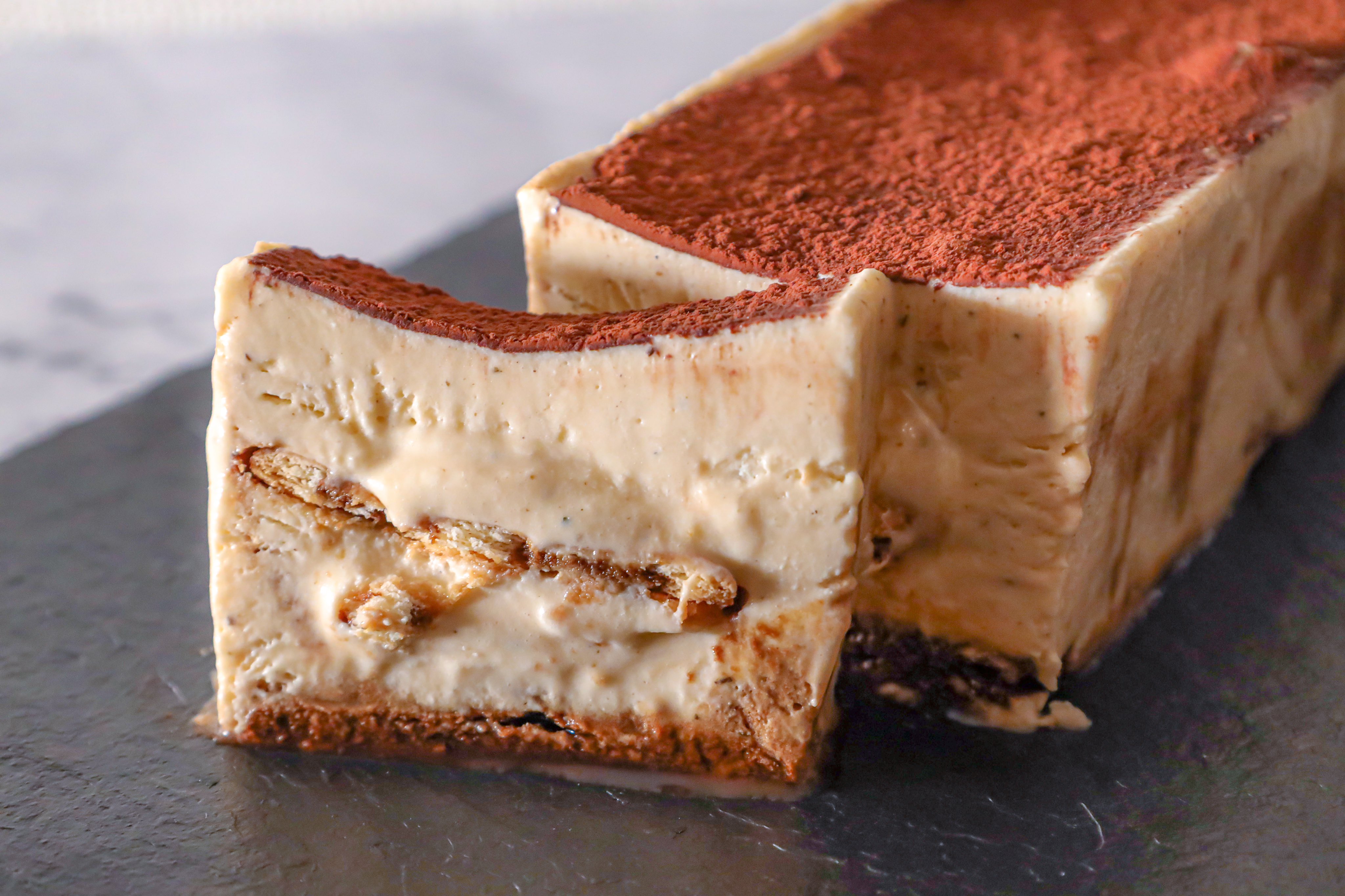 ティラミスの魅力を徹底解説：イタリア生まれの「元気が出るデザート」の世界