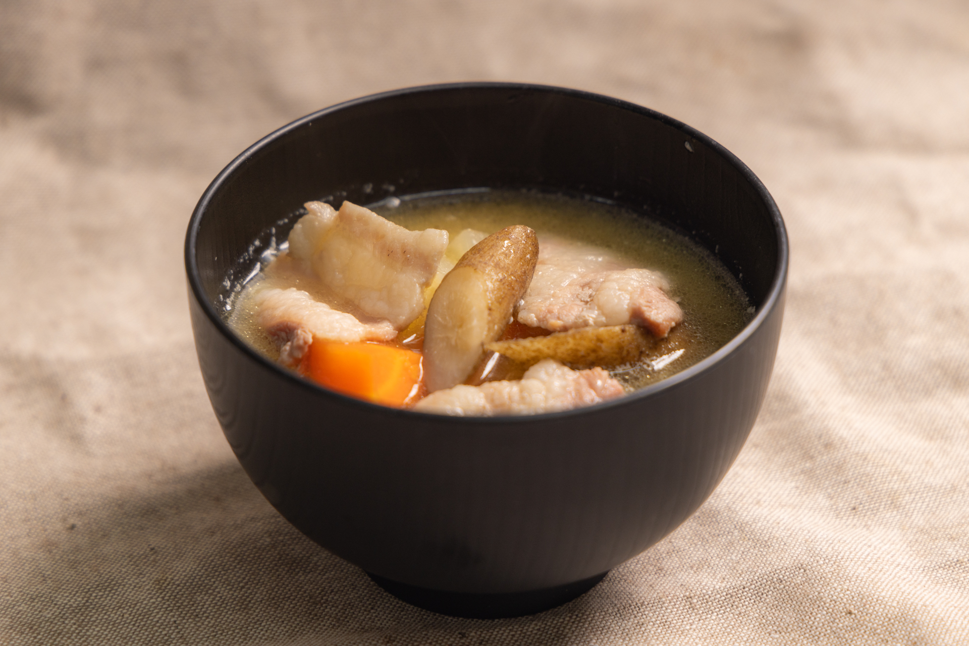 豚汁の魅力を徹底解説：歴史と文化が育んだ日本の味