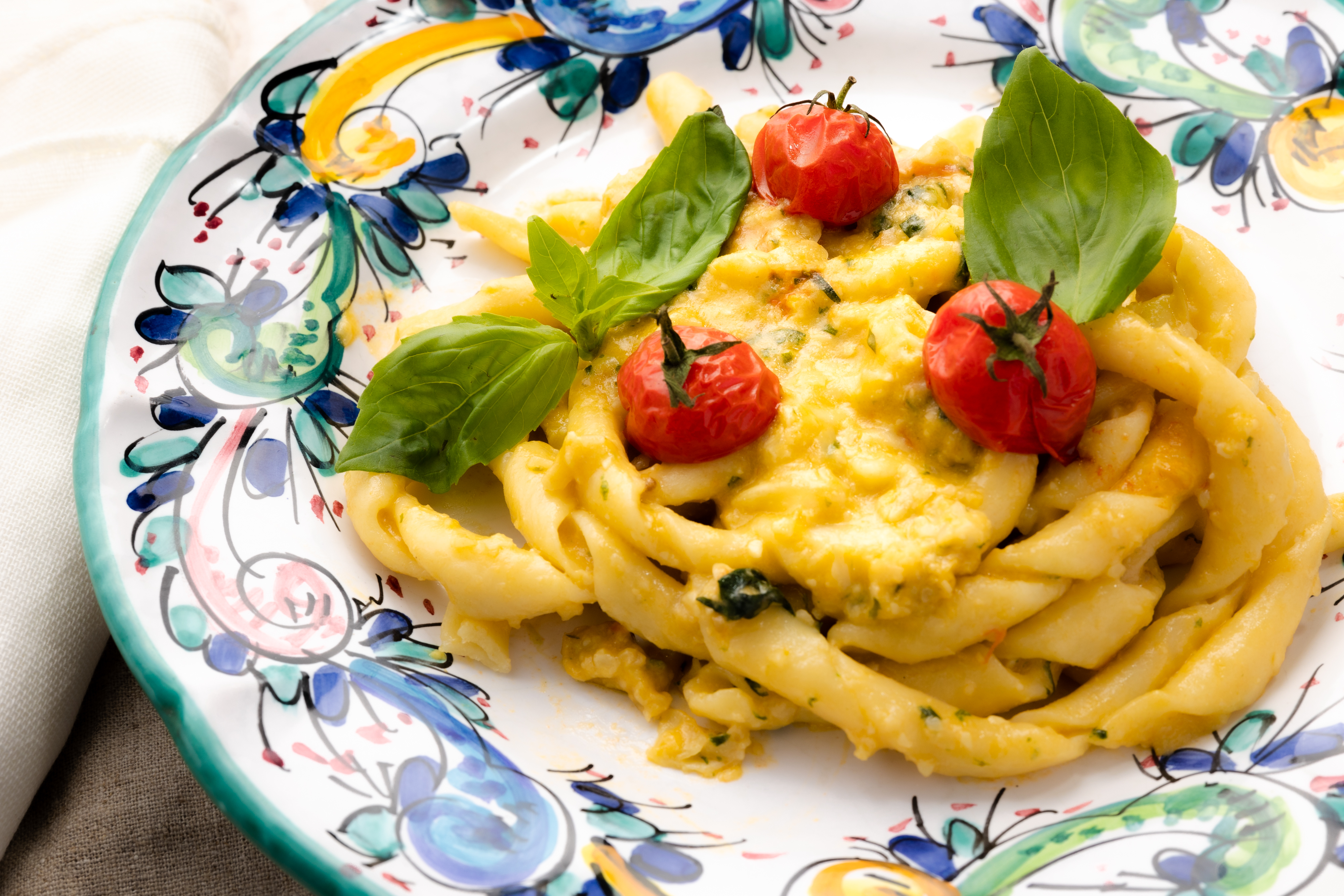 トラパネーゼとは？シチリア西部の郷土パスタの魅力を徹底解説