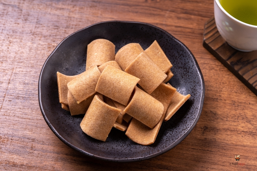 八ツ橋とは？京都を代表する和菓子の歴史と魅力を徹底解説