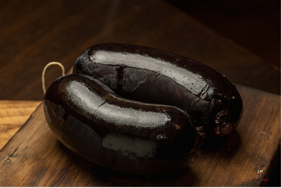 ブーダンノワールとは？フランス伝統の血のソーセージの魅力を徹底解説