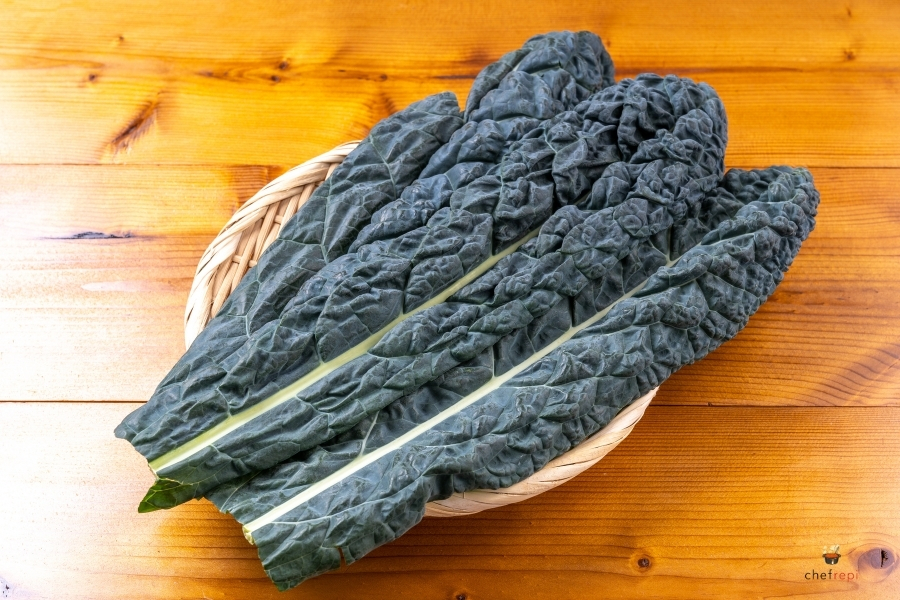 カーボロネロとは？トスカーナ生まれの黒キャベツの魅力と食べ方