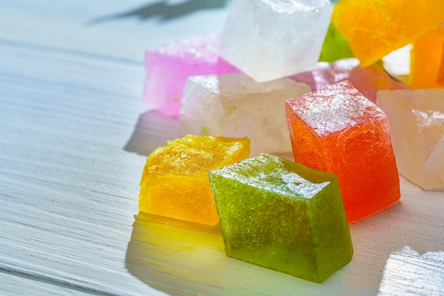 琥珀糖とは？食べる宝石の歴史と魅力を徹底解説